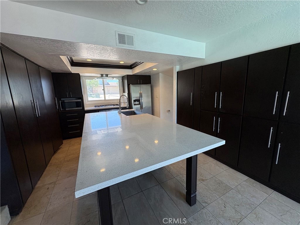 23819 Ridge Line Road