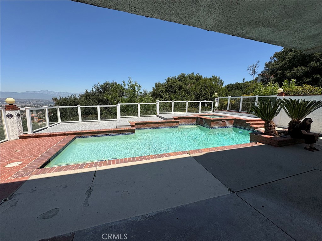 23819 Ridge Line Road