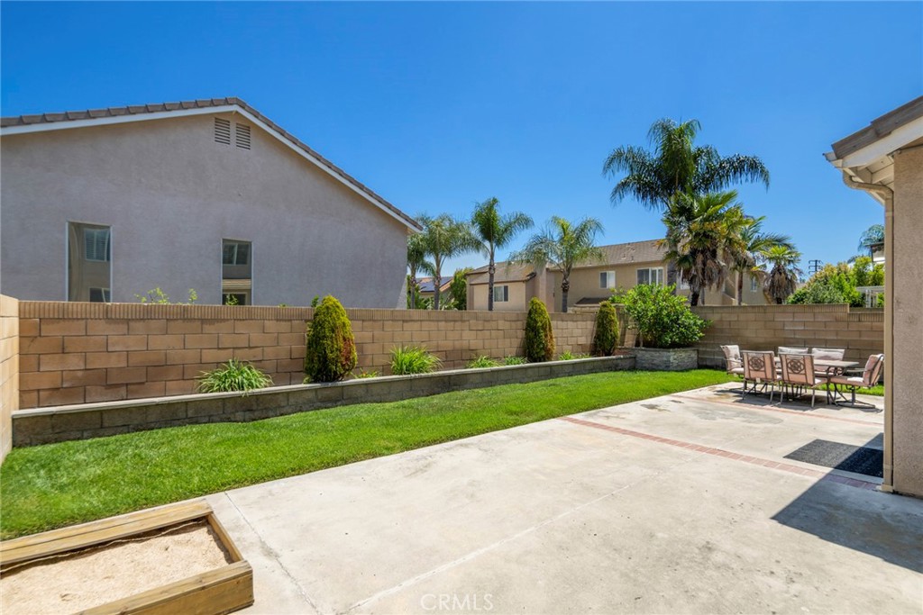 15863 Silver Springs Dr