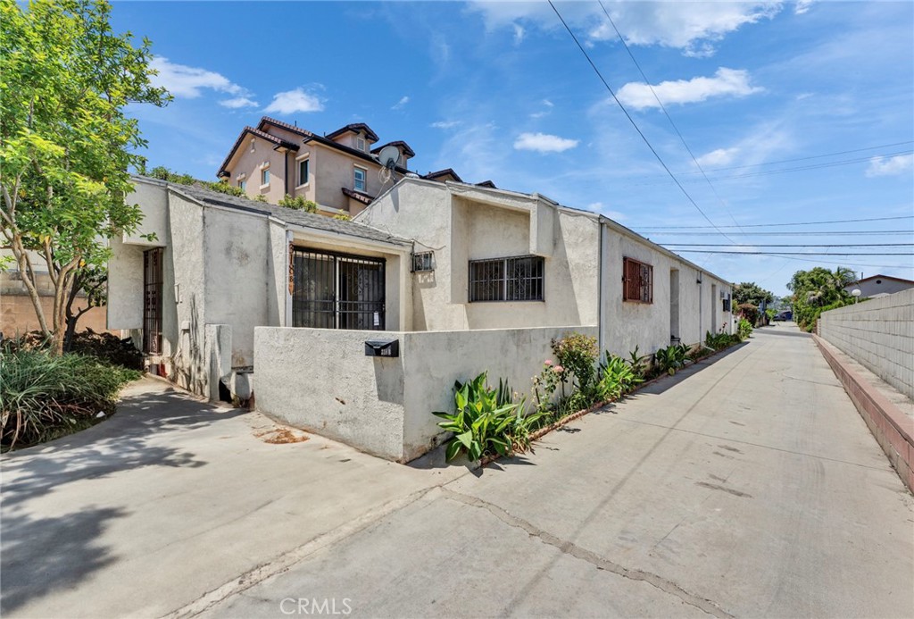 318 S. Lincoln Avenue B