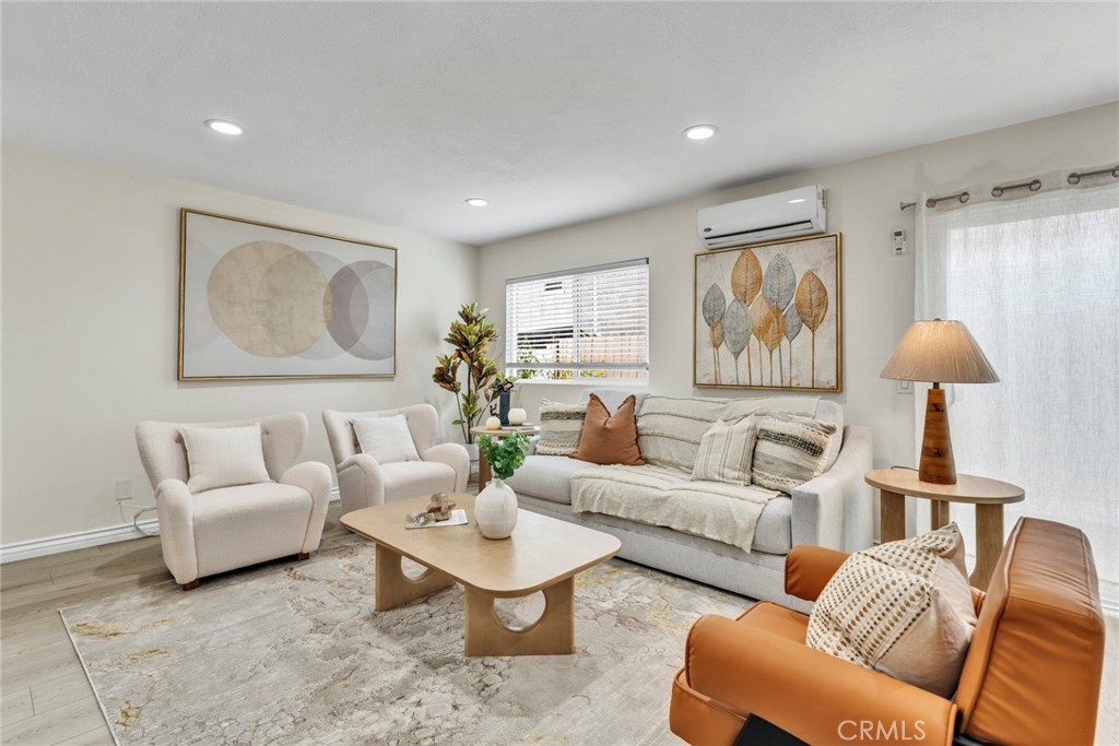 12948 Saddleback Place