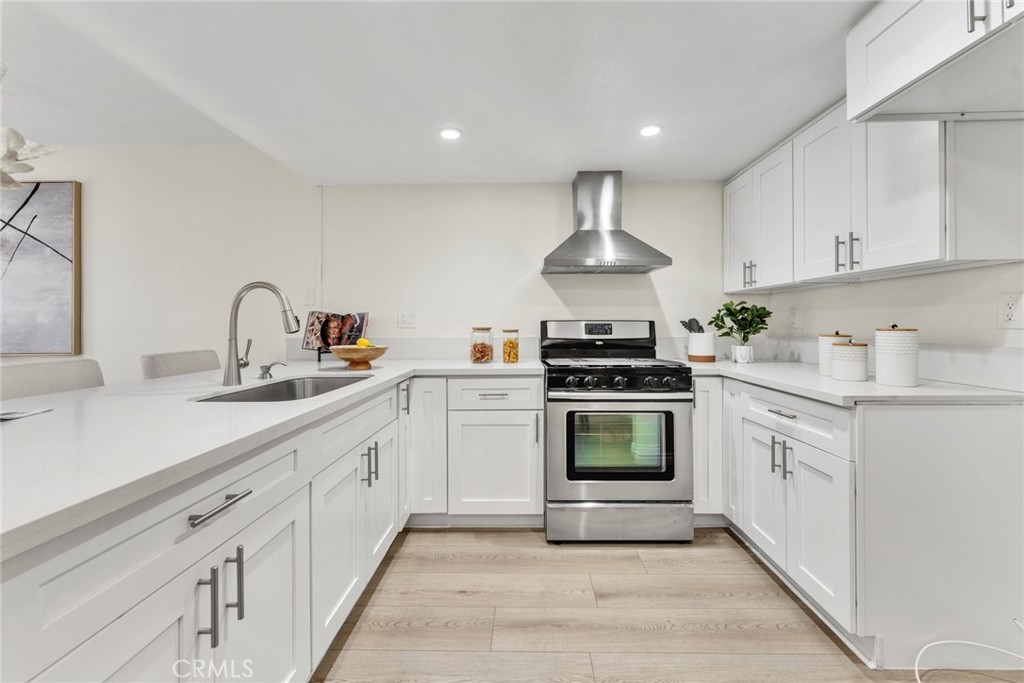 12948 Saddleback Place