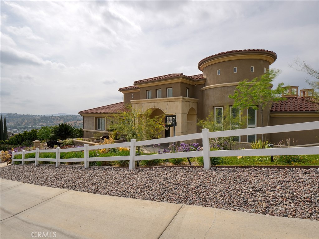 22189 Rim Fire Lane