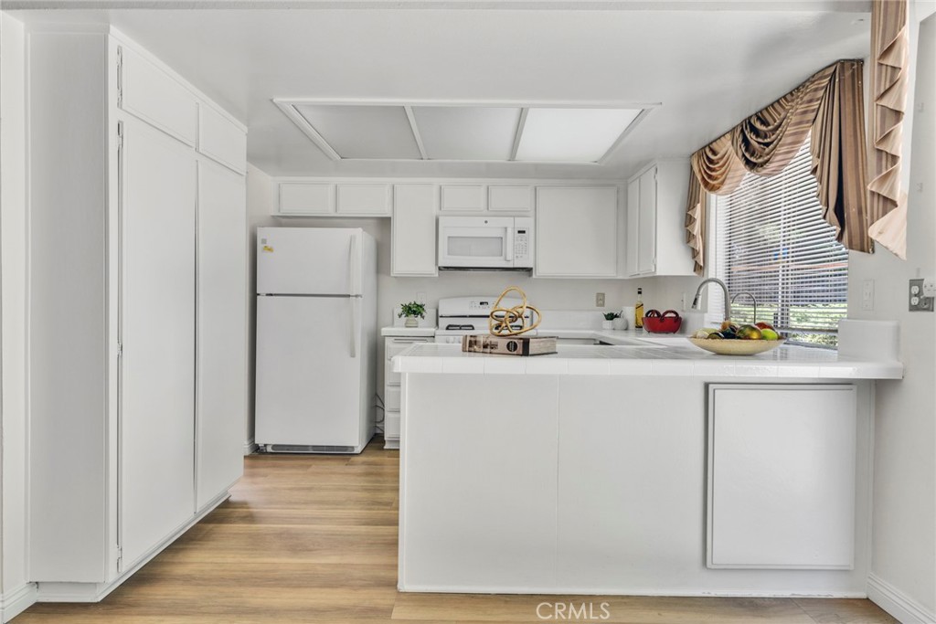 23502 Shadow Crest Place