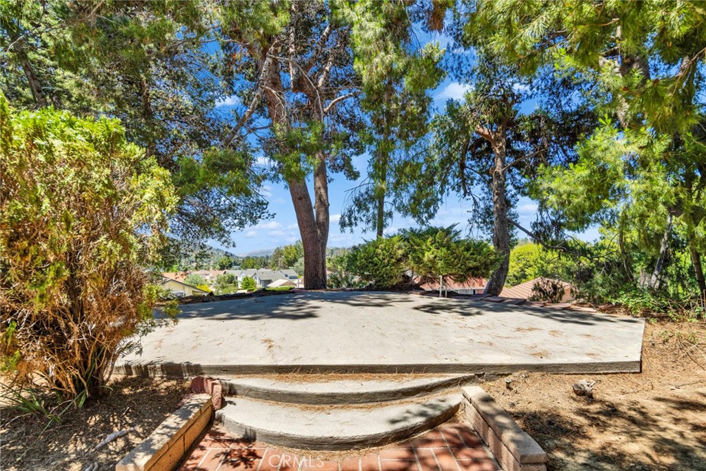 23502 Shadow Crest Place