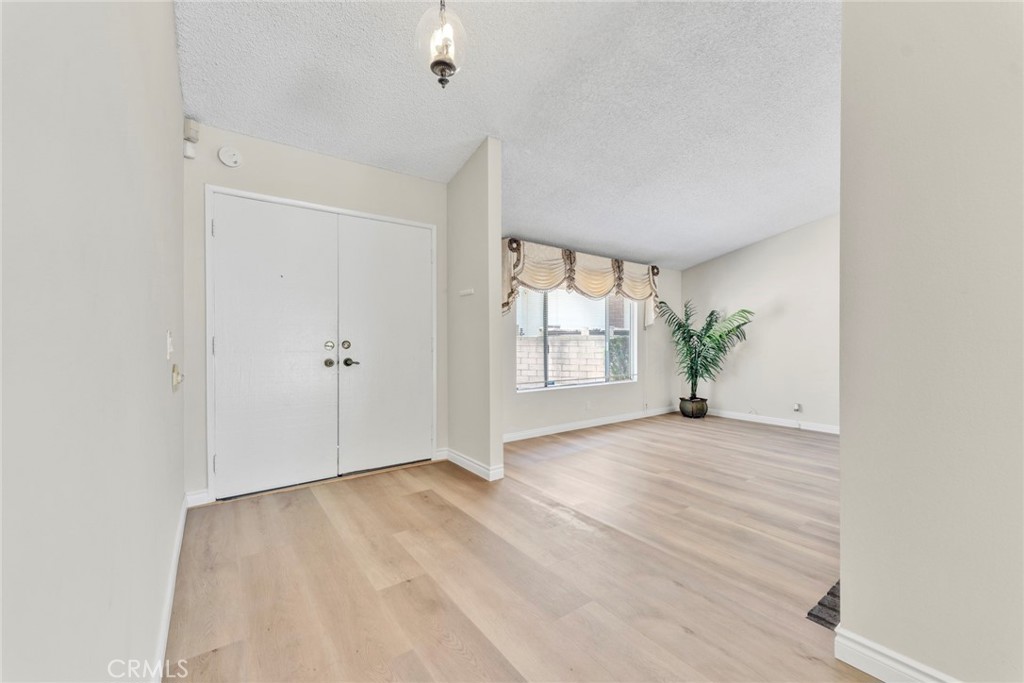 23502 Shadow Crest Place