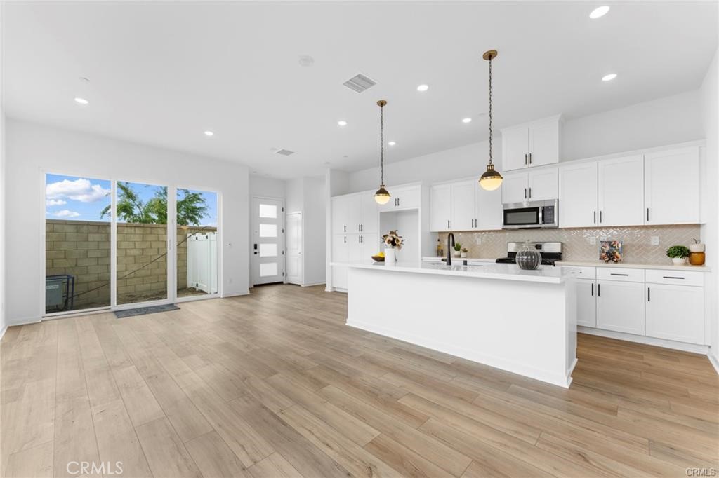 4411 S Fairmount Paseo