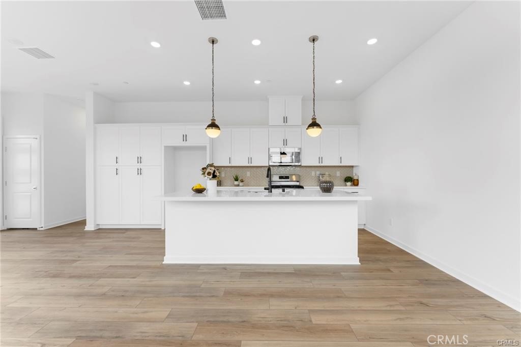 4411 S Fairmount Paseo