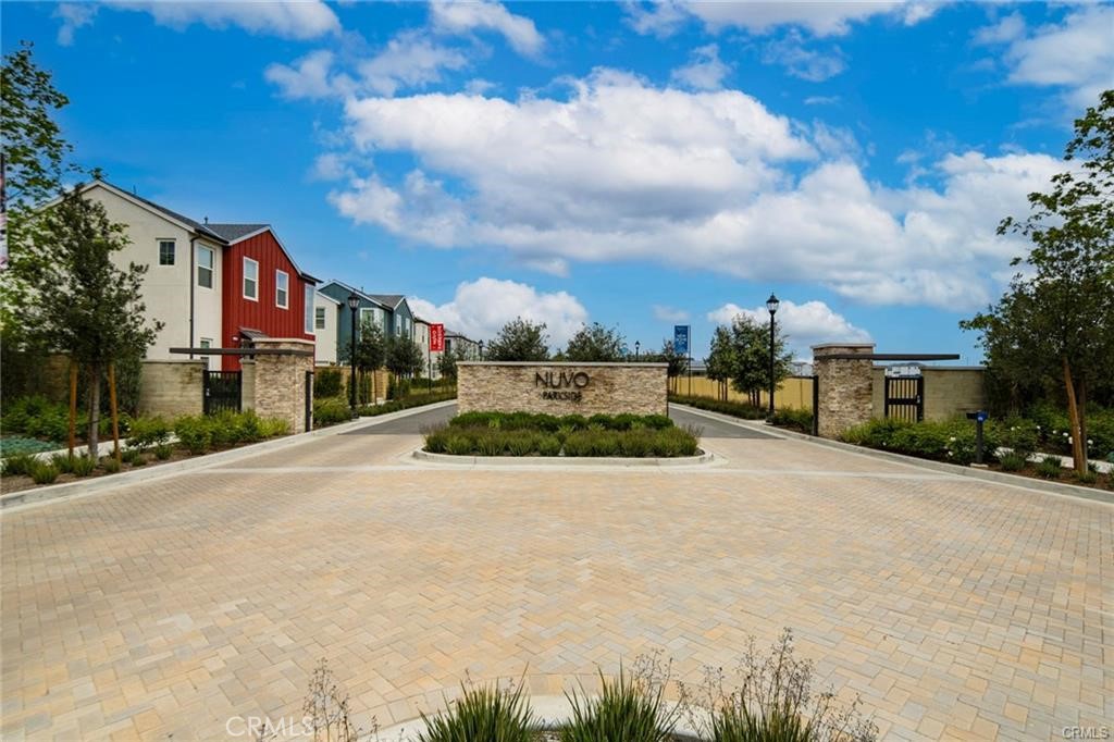 4436 S Fairmount Paseo
