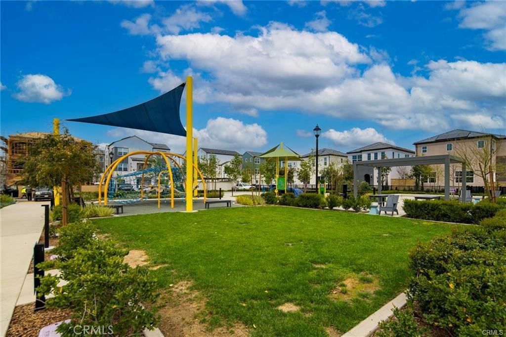 4436 S Fairmount Paseo