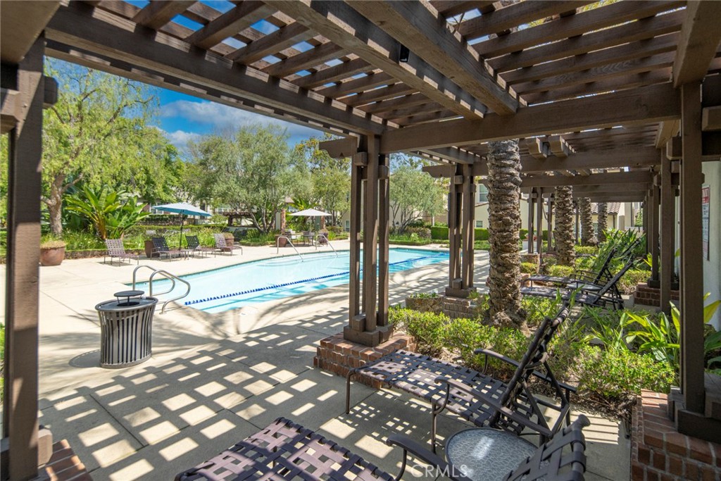 873 Terrace Lane W 4