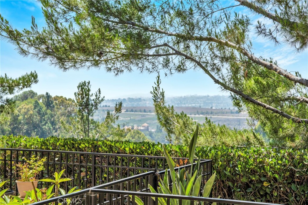 873 Terrace Lane W 4