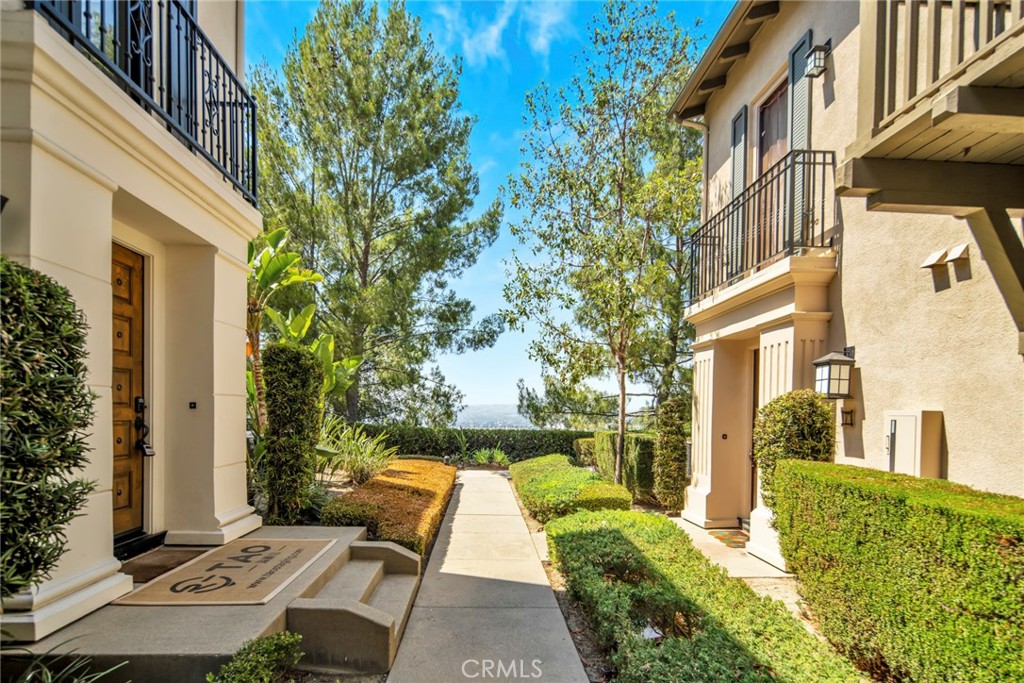 873 Terrace Lane W 4