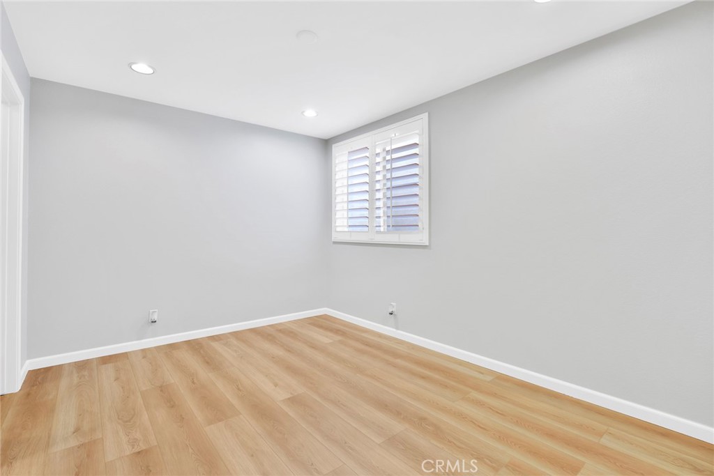 873 Terrace Lane W 4