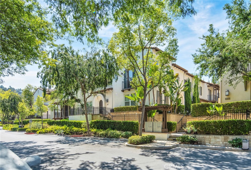 873 Terrace Lane W 4