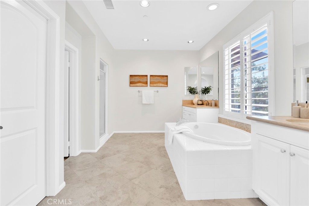 873 Terrace Lane W 4