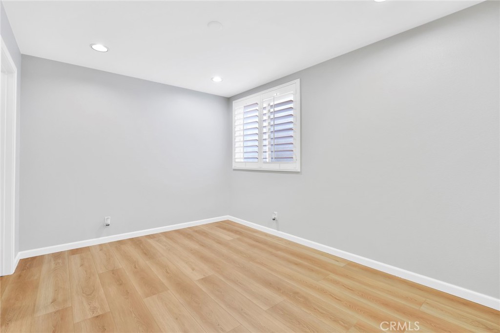 873 Terrace Lane W 4