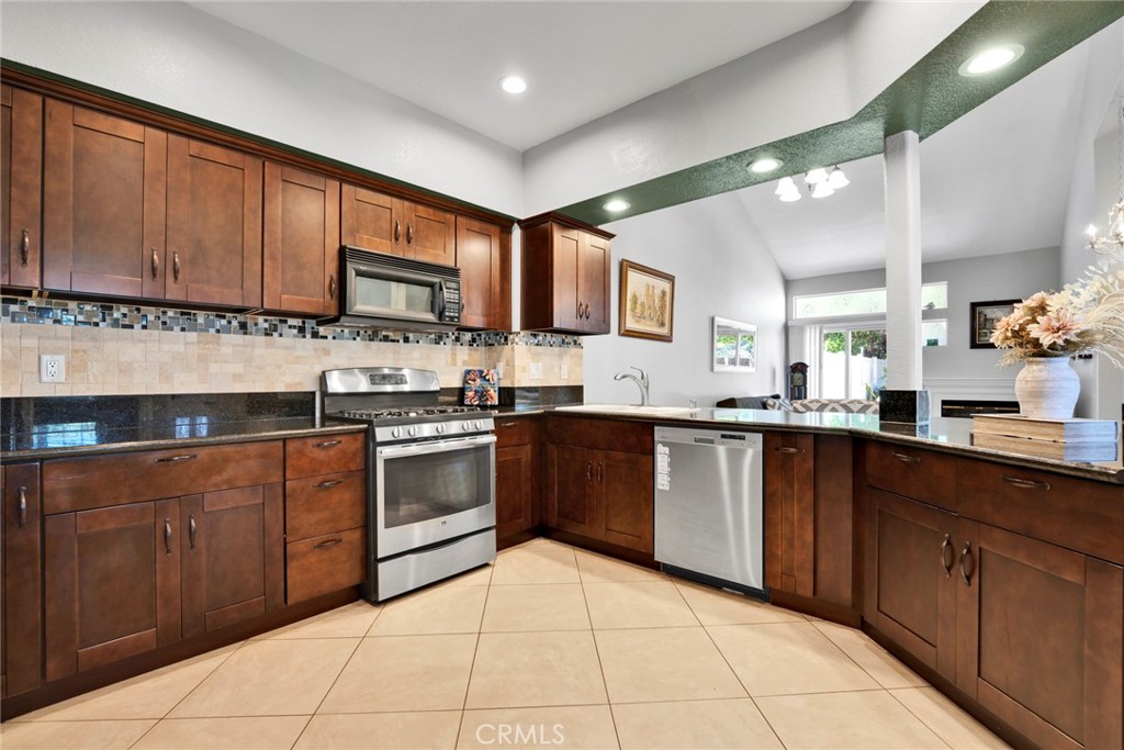 3072 Crape Myrtle Cir