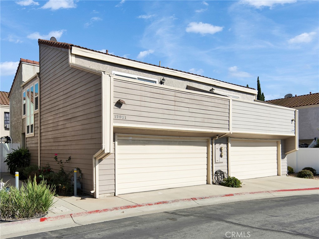 12951 Royal Palm Cir