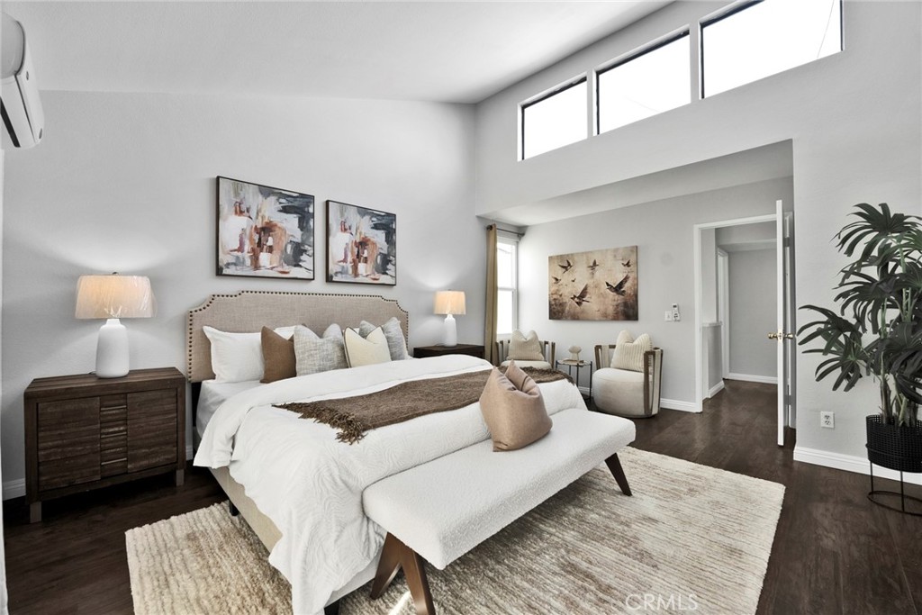 12951 Royal Palm Cir