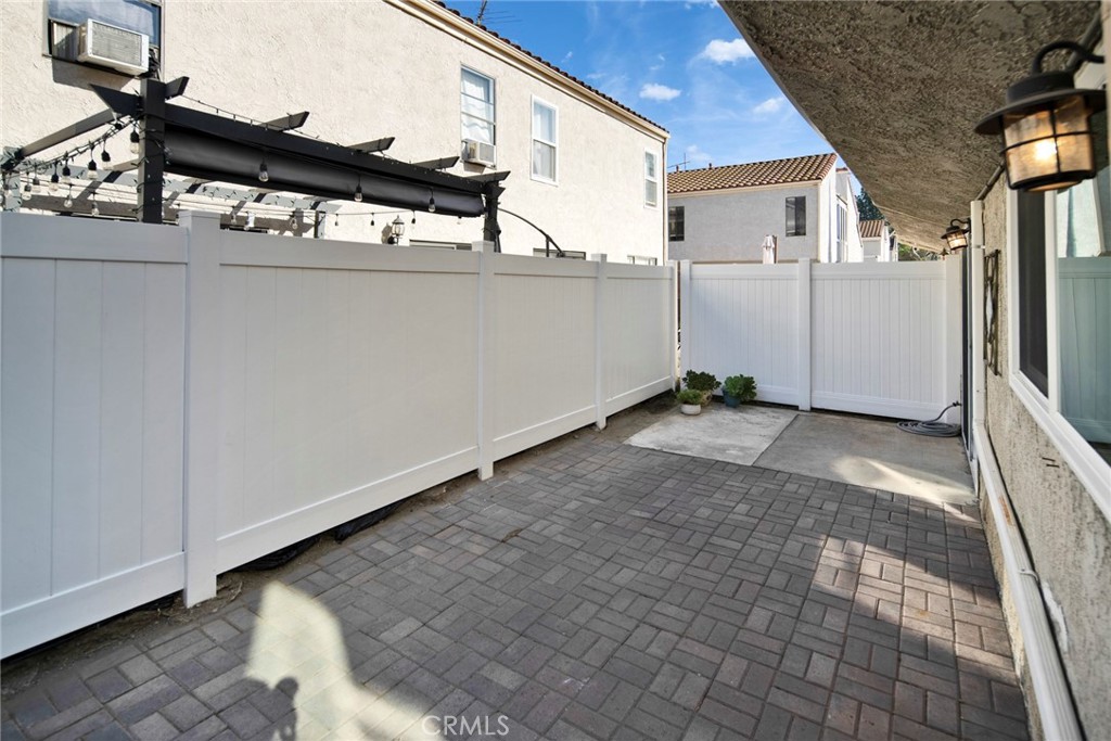 12951 Royal Palm Cir