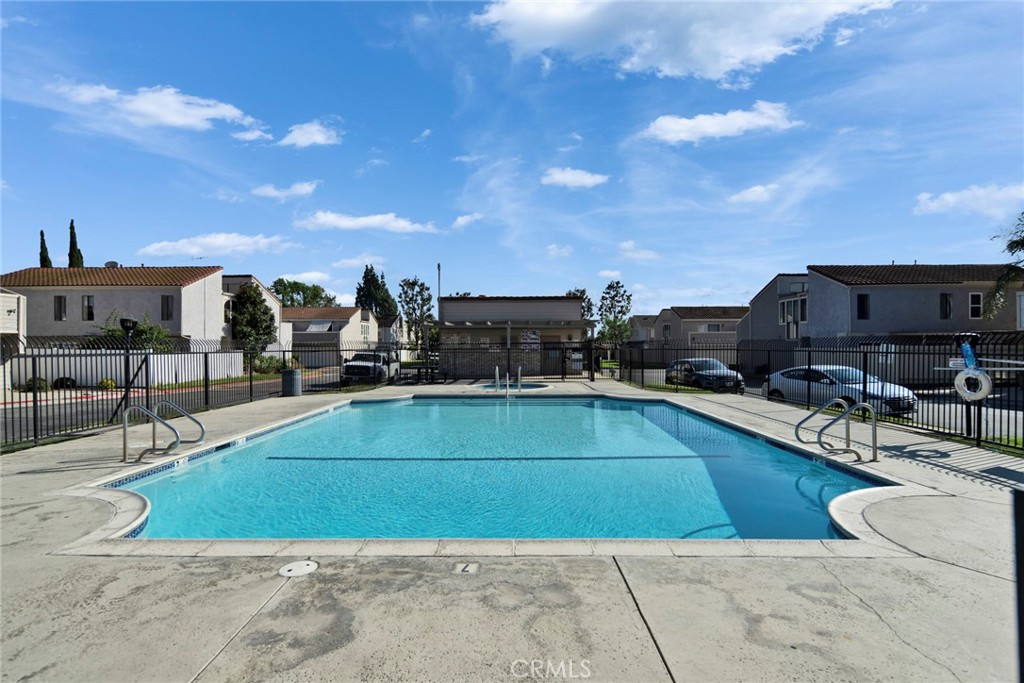 12951 Royal Palm Cir
