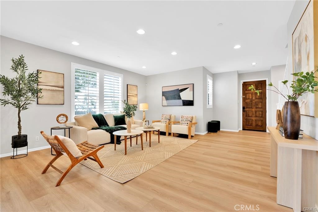 873 Terrace Lane W 4