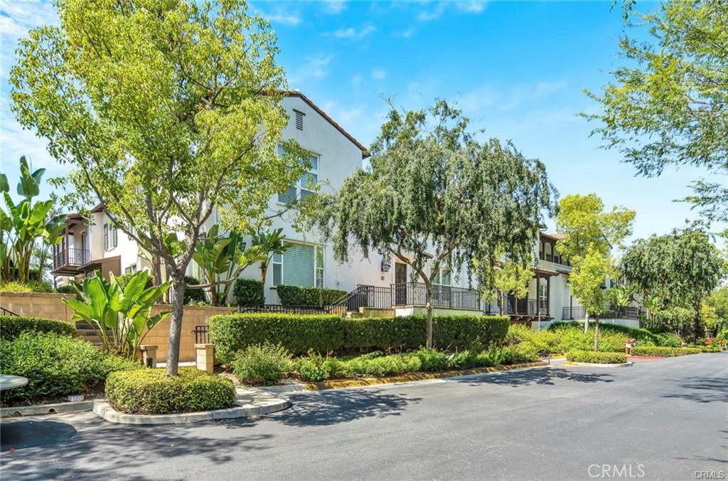 873 Terrace Lane W 4