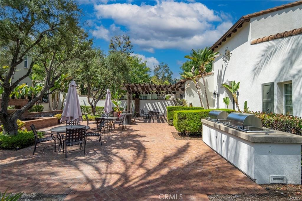 873 Terrace Lane W 4