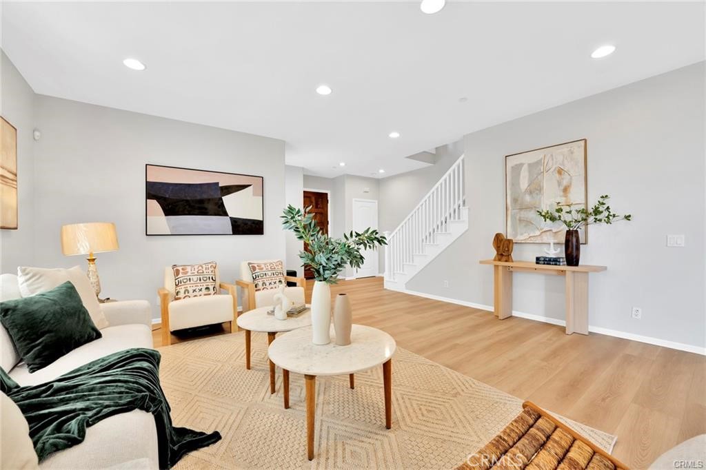 873 Terrace Lane W 4