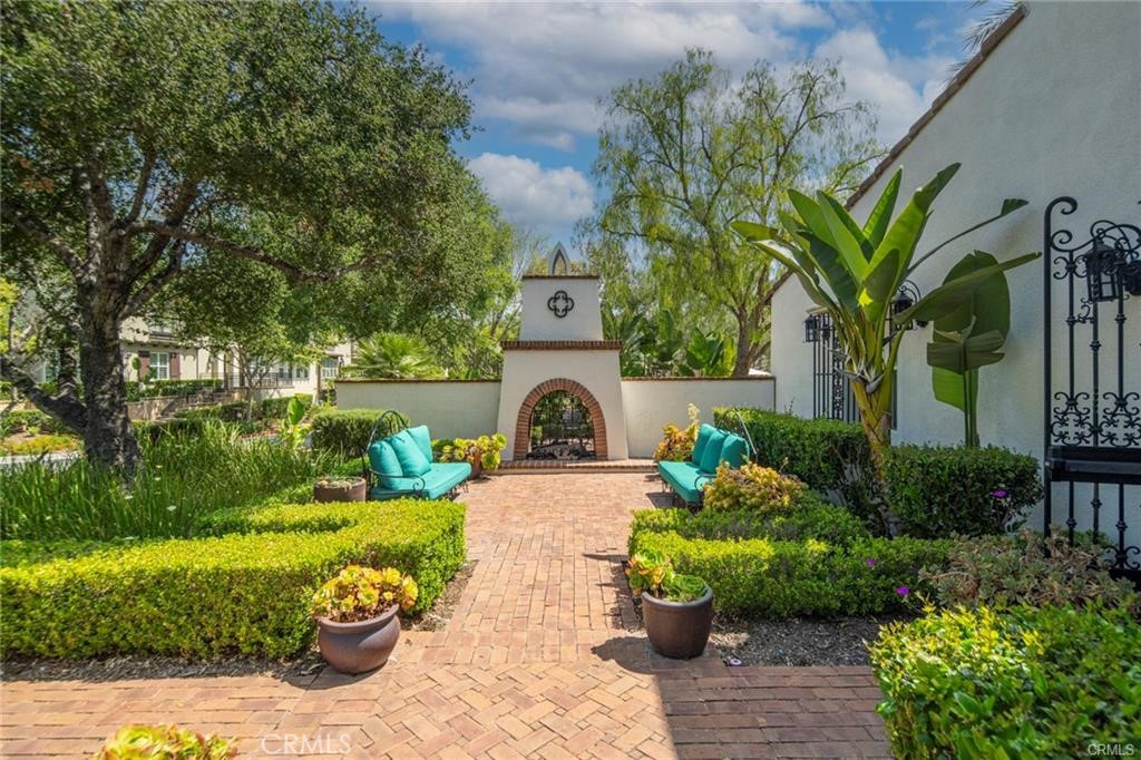 873 Terrace Lane W 4