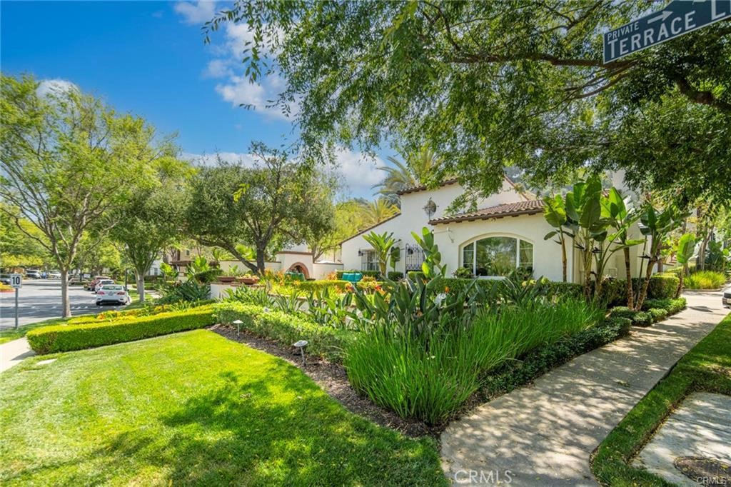 873 Terrace Lane W 4