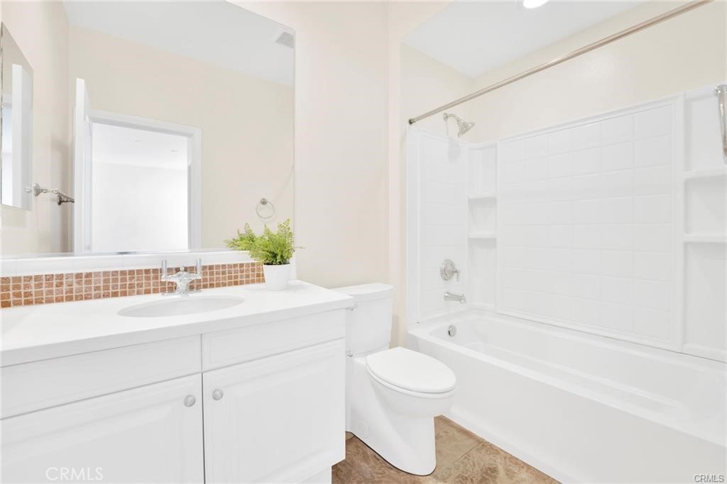 873 Terrace Lane W 4