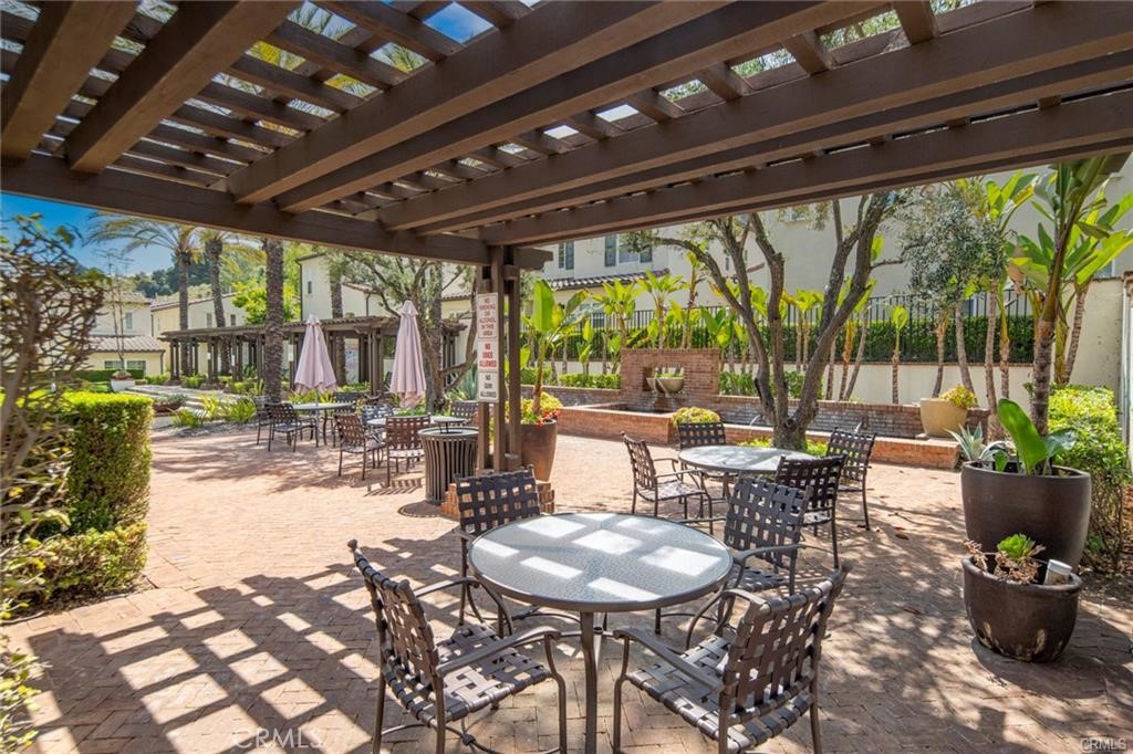 873 Terrace Lane W 4