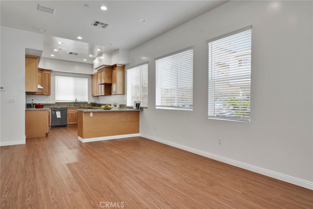 320 A S. Lincoln Avenue