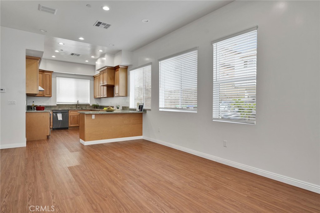 320 A S. Lincoln Avenue