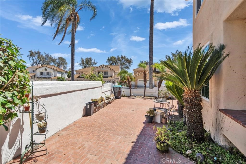 3072 Crape Myrtle Cir