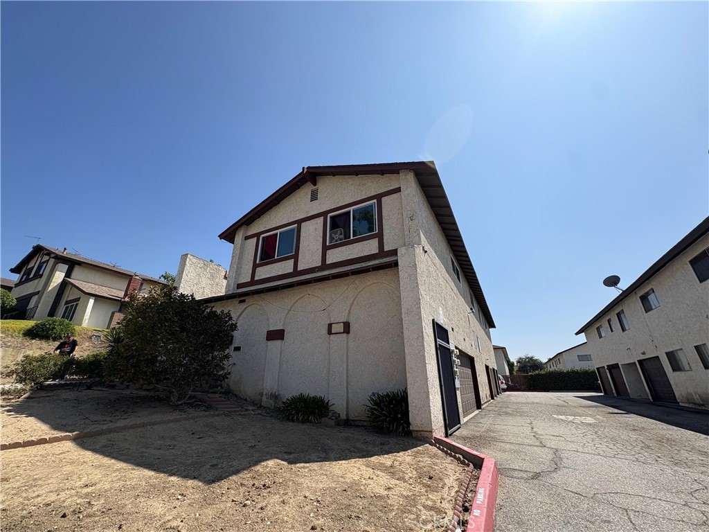2418 Nina Street