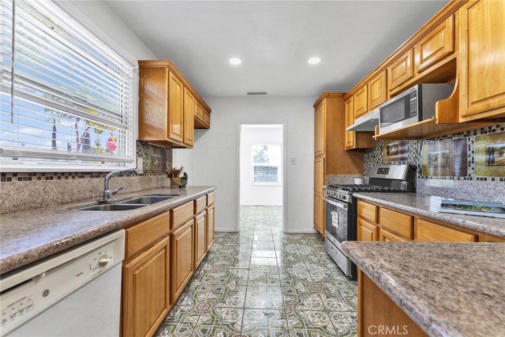 14057 Ohio Street