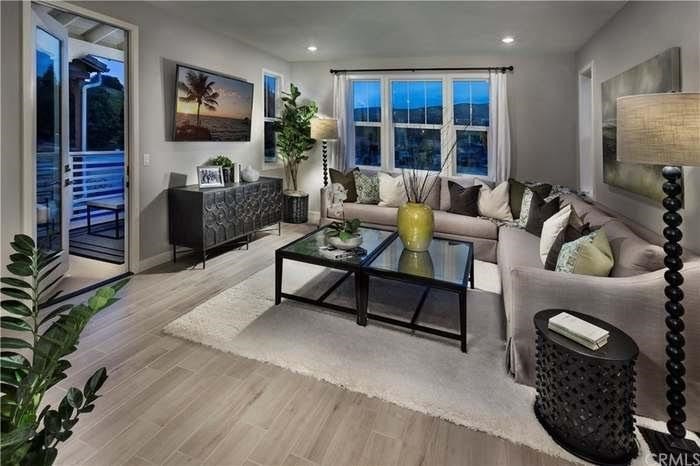 8 8 Vista Court