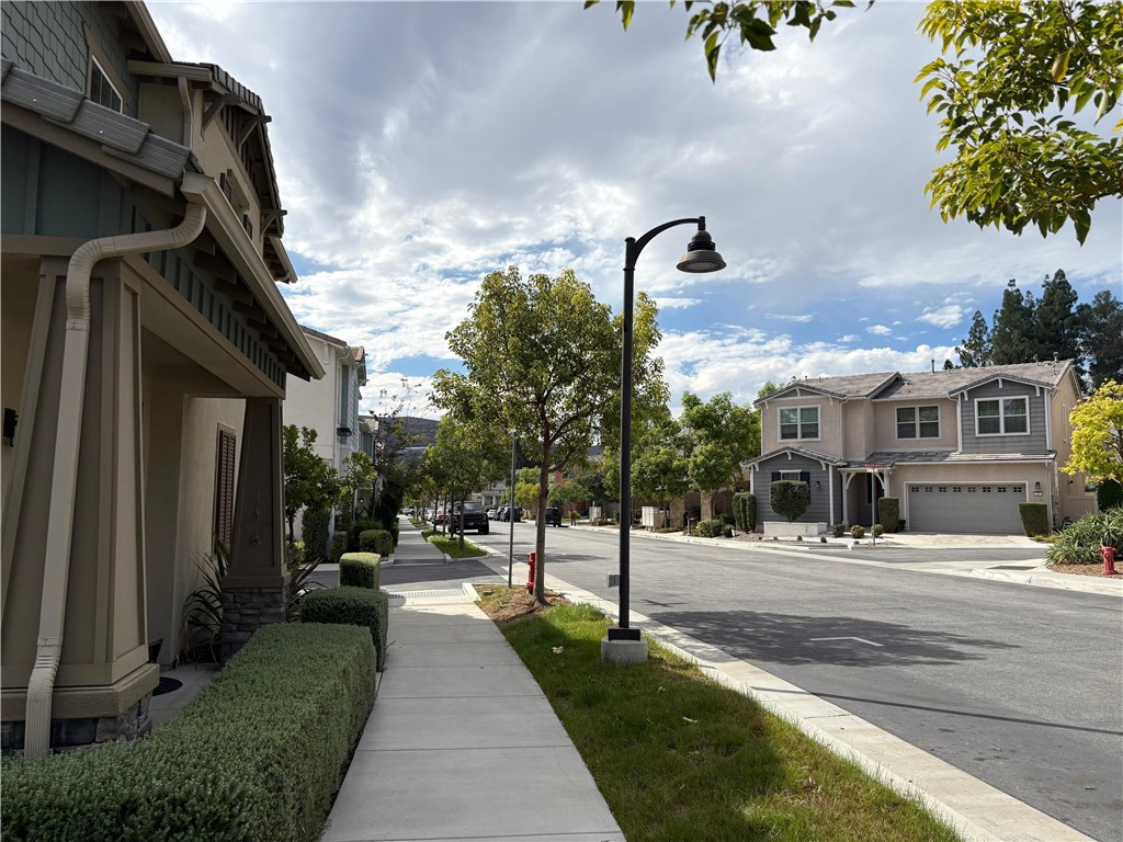 8 8 Vista Court