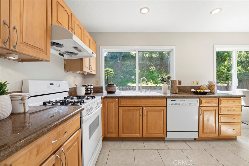 23922 Minnequa Drive