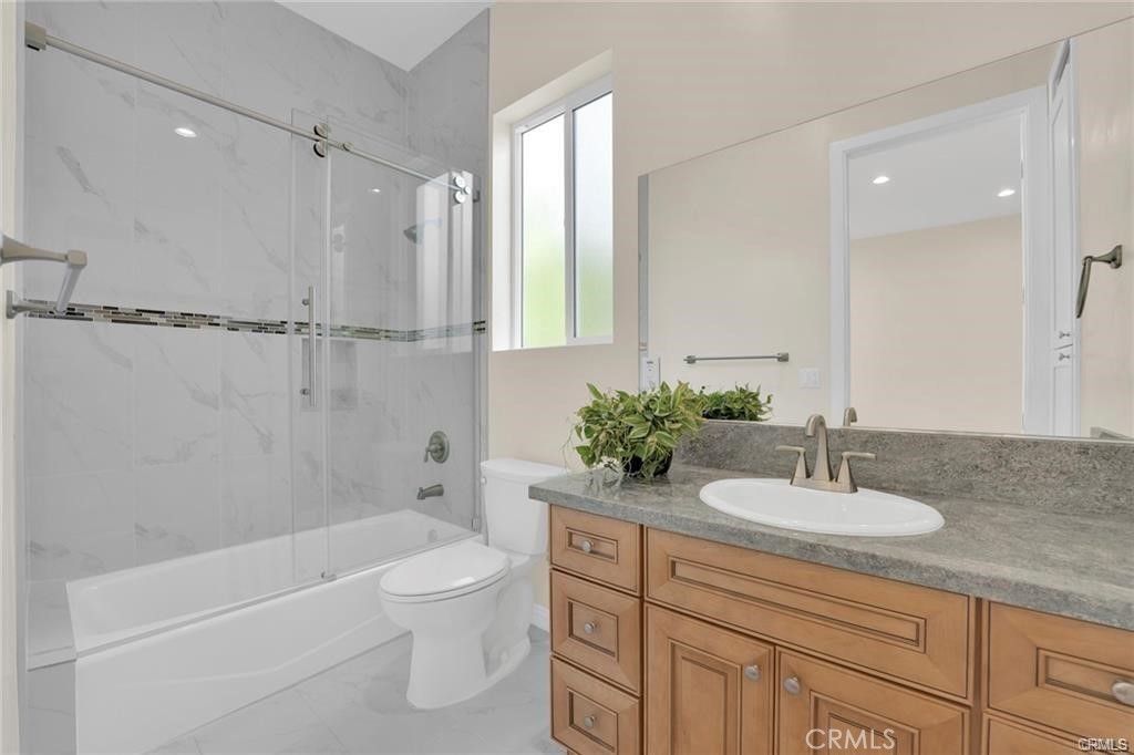 321 A S. Lincoln Avenue