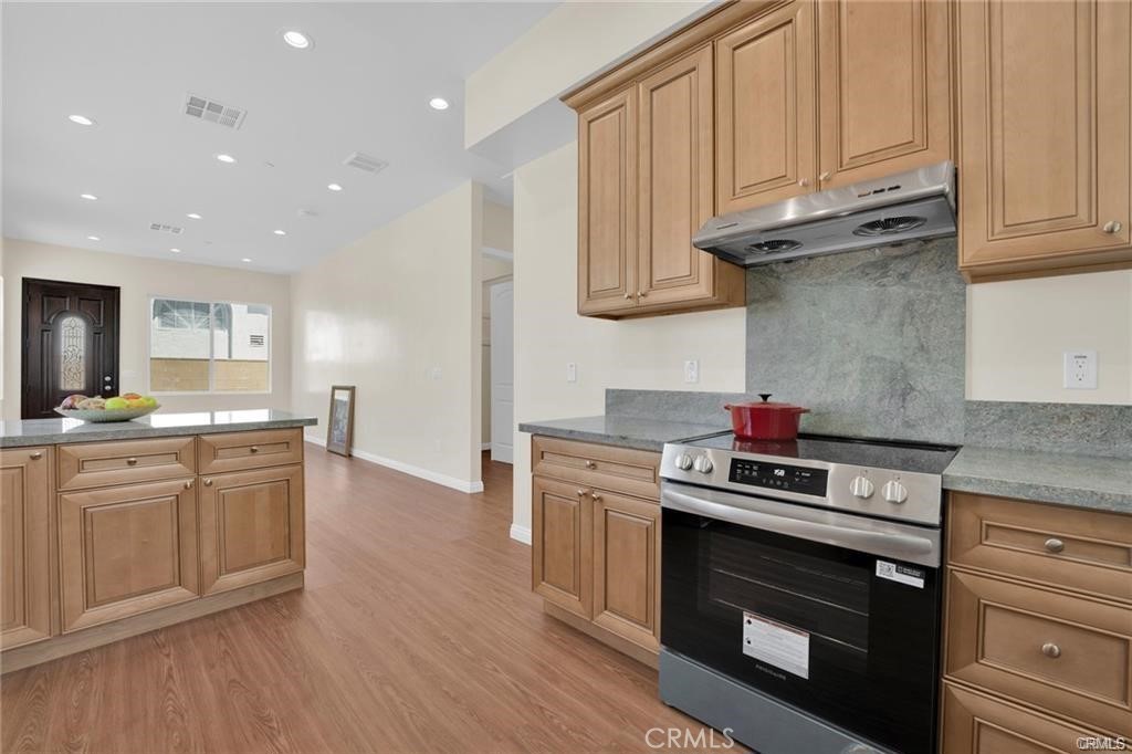 321 A S. Lincoln Avenue