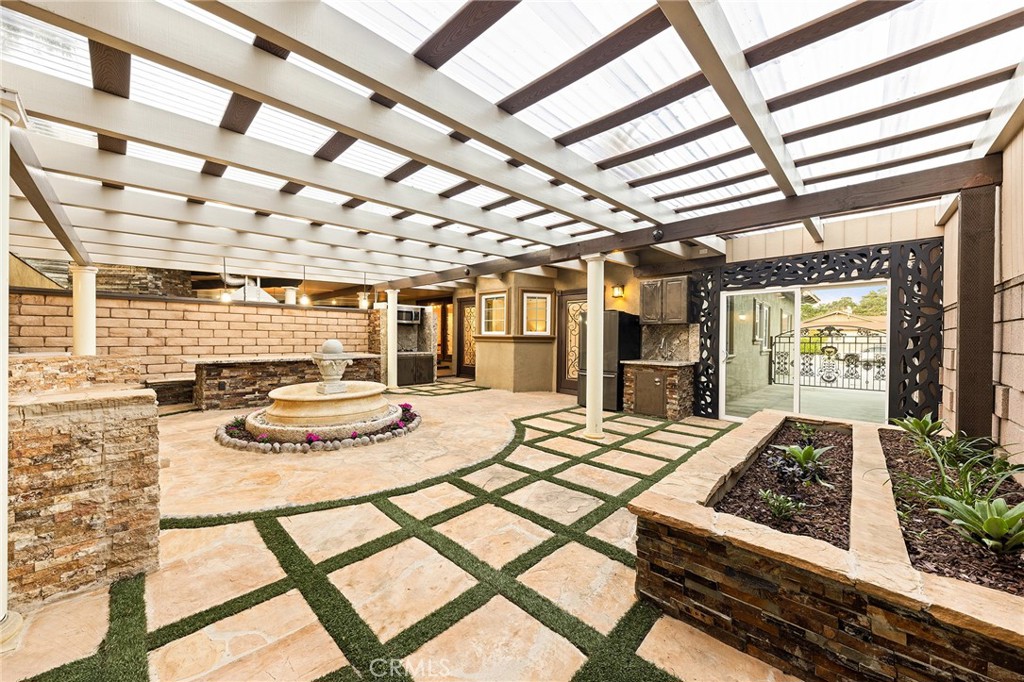 1029 Burnell Oaks Lane