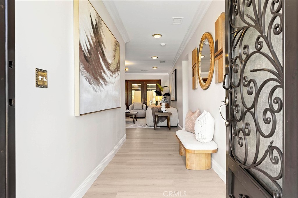 1029 Burnell Oaks Lane