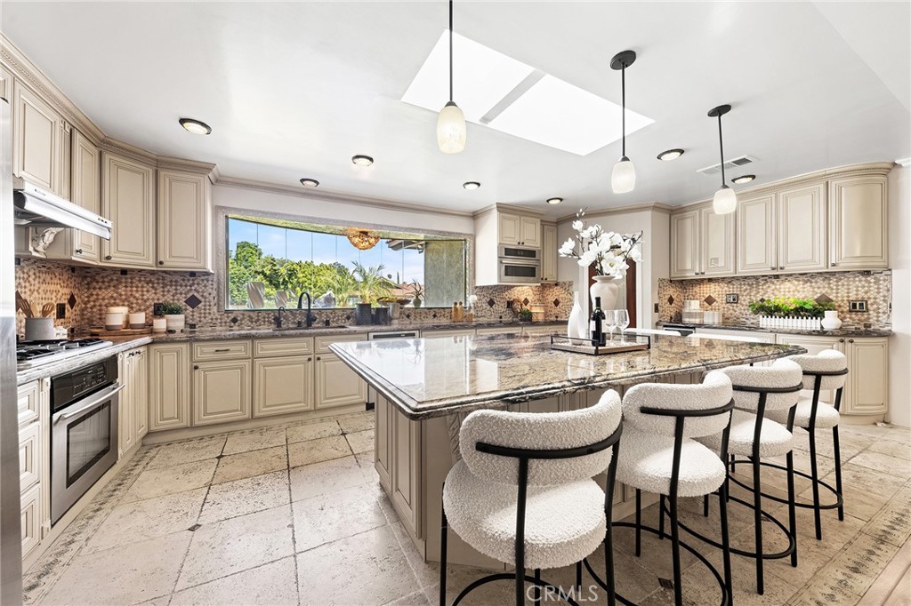 1029 Burnell Oaks Lane