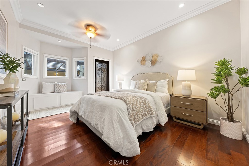 1029 Burnell Oaks Lane