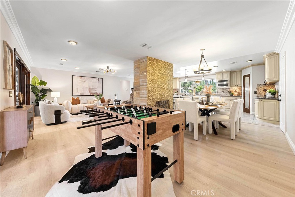 1029 Burnell Oaks Lane