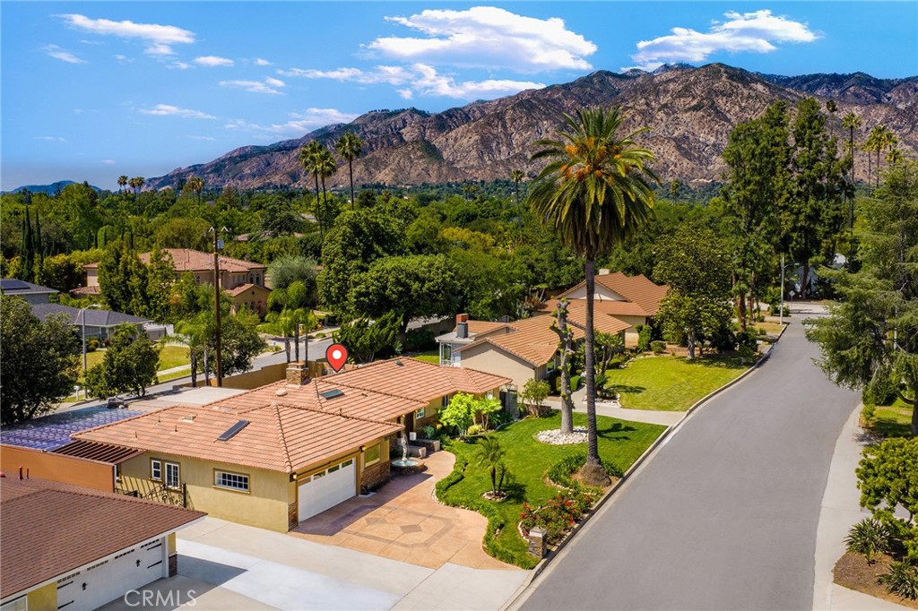 1029 Burnell Oaks Lane
